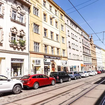 New Spacious C2 Prague